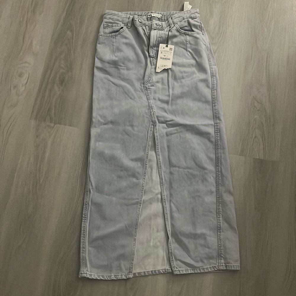Zara Maxi Denim Jean Skirt Maxi Cut In the Middle
